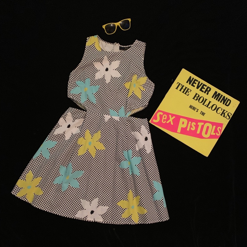ModCloth 60’s style cutout dress size 10